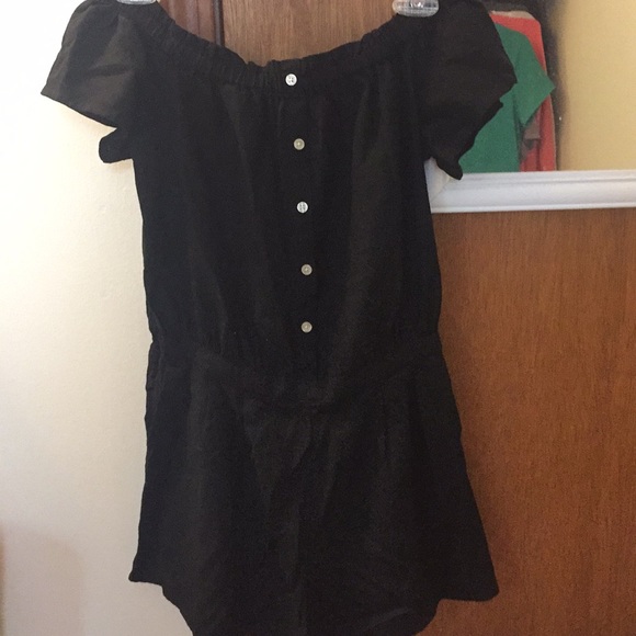 Old Navy off the shoulder romper - Picture 1 of 1